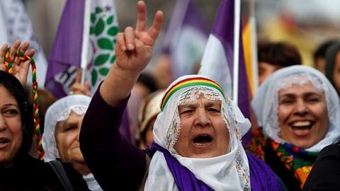 مظاهرات في اسطنبول دعما لسجناء أكراد مضربين عن الطعام