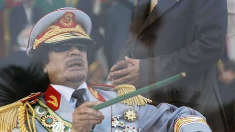 موقع: القذافي لا يزال حيا وشوهد يصلي في تشاد