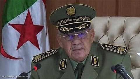 الجيش الجزائري يعترف بتدخله في سياسة الجزائريين