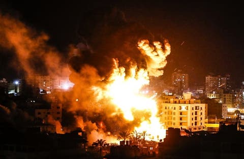 الاحتلال يواصل قصفه لقطاع غزة.. وفتح ملاجئ تل أبيب