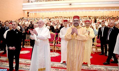 الملك و البابا يقومان بزيارة لمعهد محمد السادس لتكوين الأئمة