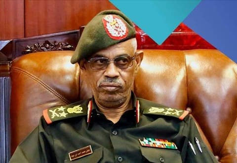 وزير الدفاع السوداني يؤدي القسم رئيسا للمجلس العسكري