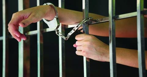 السجناء المعتقلون بموجب قانون مكافحة الإرهاب يستفيدون من جميع الحقوق