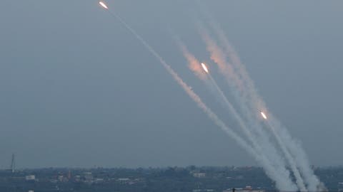 إعلام إسرائيلي: غزة ستطلق ألف صاروخ يوميا في التصعيد المقبل