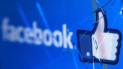 شركة “فيسبوك” تحذف 265 حسابا مزيفا مرتبطا بإسرائيل