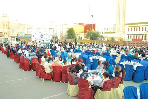 وجدة… جمعية عطاء تنظم إفطار جماعي لفائدة 600 يتيم