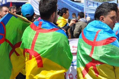 لماذا تتهرب الحركة الأمازيغية من المطالبة بتعديل الدستور؟