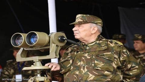 أمين عام جبهة التحرير في الجزائر: ندعم قيادة الجيش ولا نوالي الفريق قايد صالح