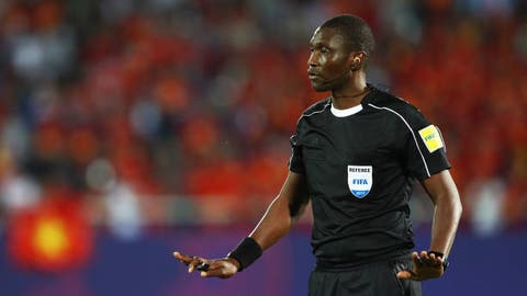 “الكاف” يعين حكما كاميرونيا لإدارة مباراة “الأسود” ضد ساحل العاج