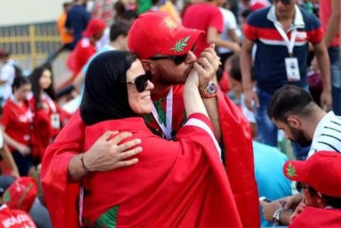 صورة المغربي “المرضي” و والدته تخلق الحدث بوسائل الإعلام المصرية‎