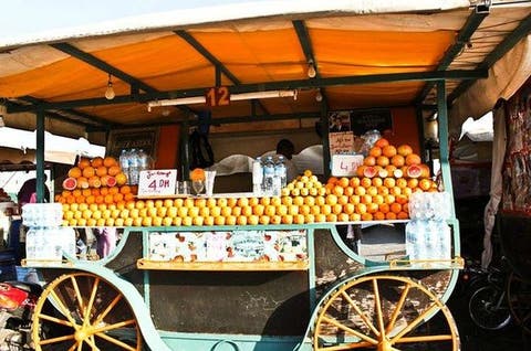 الغش وانعدام شروط السلامة الصحية وراء توقيف نشاط خمس عربات بيع عصير الليمون بمراكش