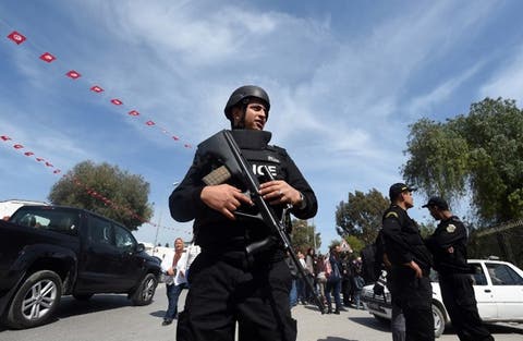 الهجوم الارهابي بتونس .. قتيل و12 جريحا بالتفجيرين الانتحاريين