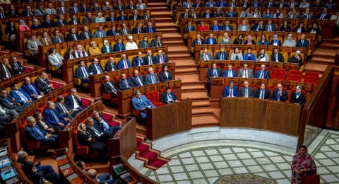 تعديل برلماني يطالب بتدريس أبناء الوزراء بالمدارس العمومية