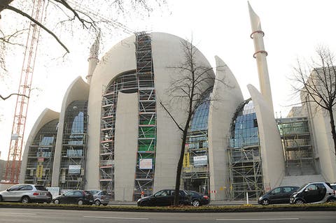 ألمانيا .. إغلاق “المسجد المركزي” عقب تلقي رسالة تهديد