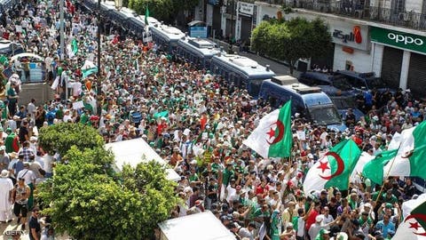 المتظاهرون يطالبون بدولة مدنية في الأسبوع الـ28 من احتجاجات الجزائر