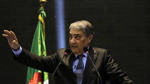 الجزائر.. رئيس وزراء سابق يدعو لرحيل الحكومة وإجراء انتخابات “نزيهة”