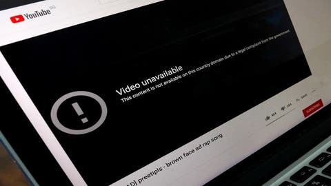 موقع: حجب “يوتيوب” في الجزائر بعد نشر فيديو لوزير الدفاع السابق خالد نزار