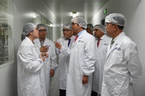 الدكالي يطلع بشنغهاي على التجربة الصينية في مجال صناعة الأدوية