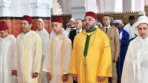 أمير المؤمنين يؤدي صلاة العيد بمسجد الحسن الثاني بمدينة تطوان
