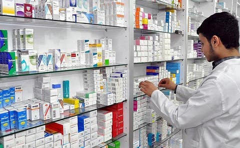 التازي: “الأدوية الأساسية التي يستعملها المغاربة متوفرة في الصيدليات”