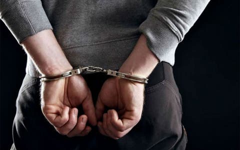 اعتقال شخص هشم زجاج أزيد من أربعة عشر سيارة بأكادير