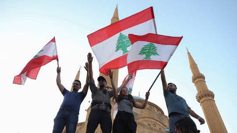 اللبنانيون يواصلون الاحتجاجات لليوم السادس