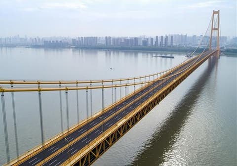 افتتاح أطول جسر معلق من طابقين في العالم أمام حركة المرور