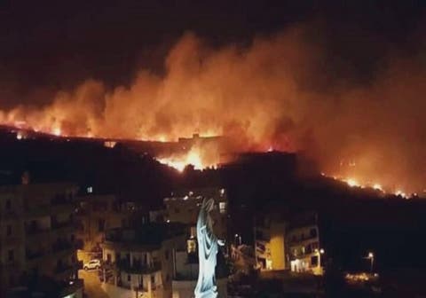 ذعر بين اللبنانيين بسبب حرائق الغابات وطوارئ للسيطرة عليها