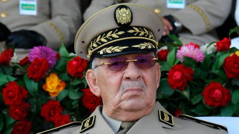 حاكم الجزائر: شعار ”دولة مدنية“ هدفه ضرب الثقة في الجيش‎