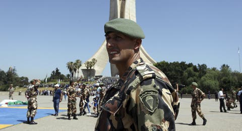 وزارة الدفاع الجزائرية: العسكريون لهم الحق في الانتخاب