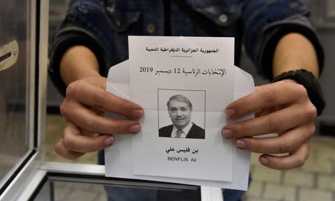 الجزائر: “بن فليس” يستقيل من رئاسة حزبه بعد خسارته سباق الرئاسة