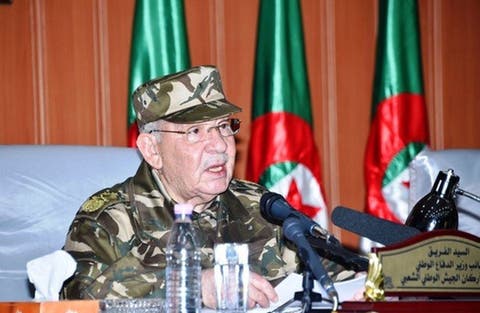 حاكم الجزائر يهدد: سنتصدى لكل من يحاول تعكير صفو الانتخابات