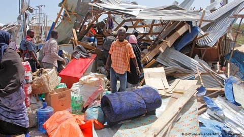 أزيد من 100 قتيل في تفجير سيارة بالصومال