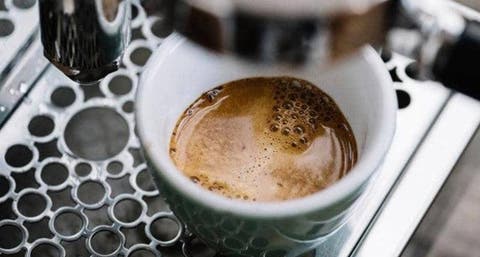 إضافة “سحرية” بسيطة تجعل من القهوة علاجا فعالا للصداع