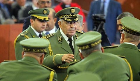 الجزائر تشيع جثمان قايد صالح.. وتبون: “البلاد فقدت أحد رجالاتها الأبطال”