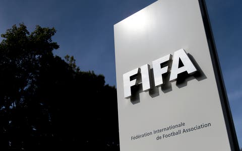 تصفيات مونديال قطر.. الفيفا يقرر إلغاء كافة البطاقات قبل إجراء الملحق