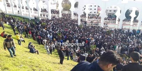 موكب مهيب يشيع جنازة الشيخ بوخبزة بتطوان (صور)