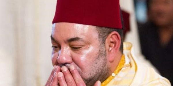 Photo of الملك يؤدي صلاة الجمعة بمدينة مراكش .. وإمام المسجد يتحدث عن “الأخلاق”