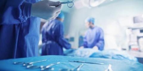 مستشفى الداخلة : إجراء أول عملية جراحية بالليزر للمسالك البولية