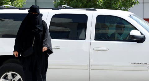 سعودية تثير الجدل بفيديو بعد طلاقها