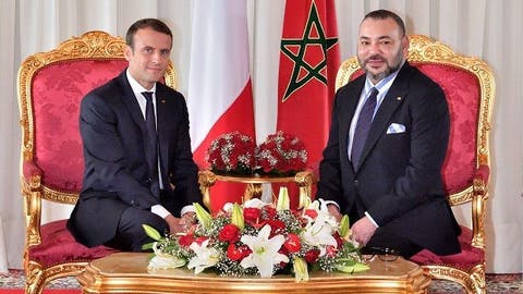 ماكرون يهاتف الملك ويشيد بدور المغرب في حل الأزمة الليبية
