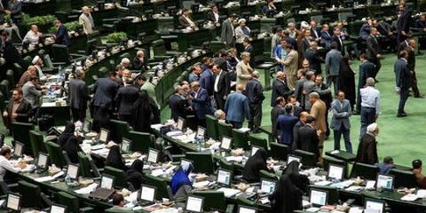 البرلمان الإيراني: إصابة 4 نواب بفيروس “كورونا”