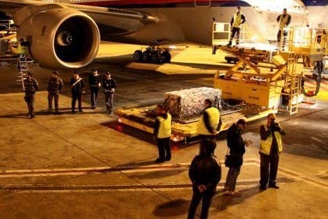 جثامين مغاربة عالقة  في مطار إسطنبول بتركيا