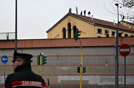 7 قتلى في شغب داخل سجن إيطالي بسبب “كورونا”