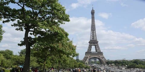 فرنسا تسجل 358 إصابة جديدة بفيروس كورونا