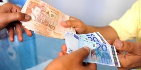 بنك المغرب: انخفاض سعر صرف الدرهم مقابل الأورو والدولار