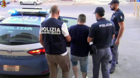 ايطاليا : تفاصيل توقيف مهاجر مصري تسبب في قتل مواطن مغربي
