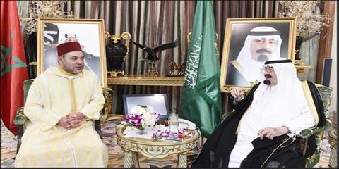 الملك يعزي خادم الحرمين الشريفين في وفاة الأمير خالد بن سعود بن عبد العزيز آل سعود