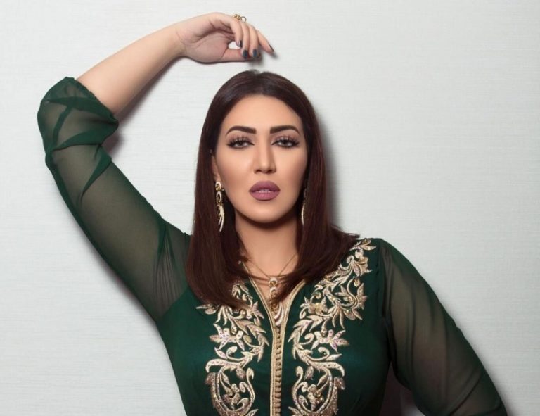 أسماء لمنور تشيد بأداء أبا تراب والسعدية لديب: “نقاط مشرقة في سماء الفن المغربي"