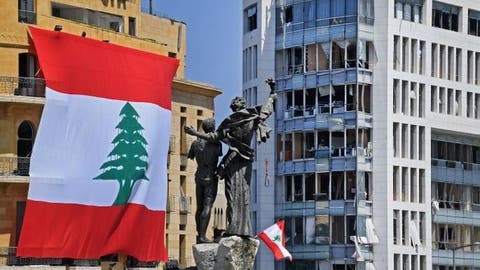 اللبنانيون ينزلون للشارع للتظاهر والأمن يطلق الغاز المسيل للدموع